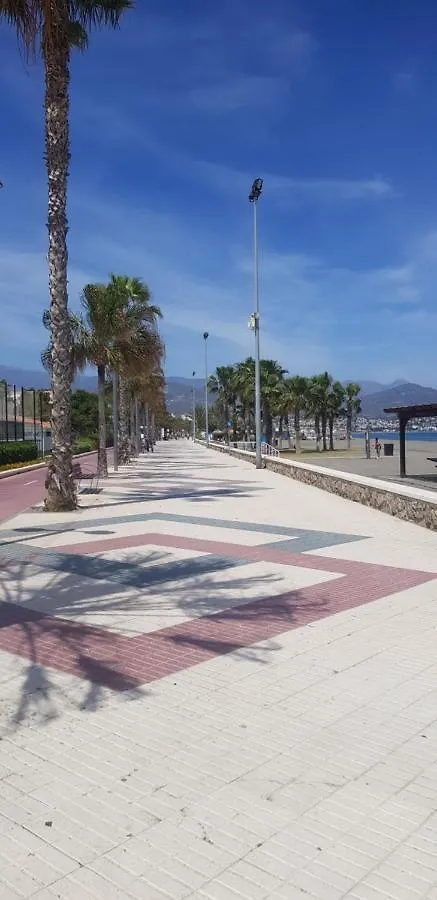 Lavan Del Mar Torre Del Mar 0*,